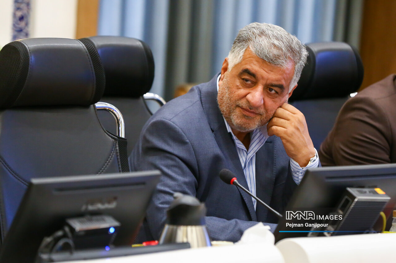 روند فعالیت‌ها و وصول بودجه در مناطق شهرداری اصفهان باید پیگیری شود